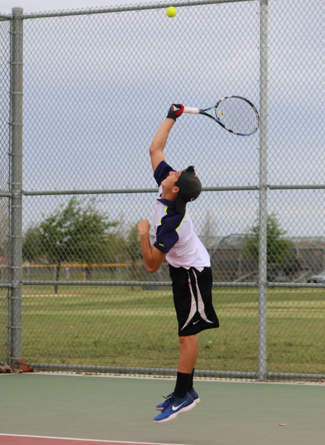 Diaz, Roa lead against Lindsay